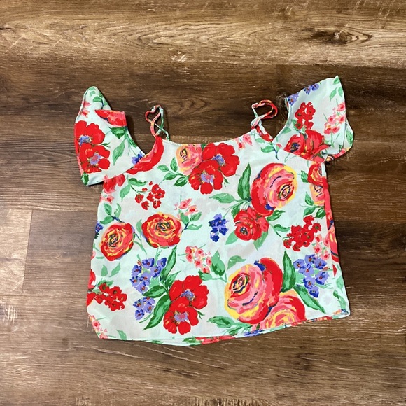 Everly Cold Shoulder Blouse - Picture 5 of 7